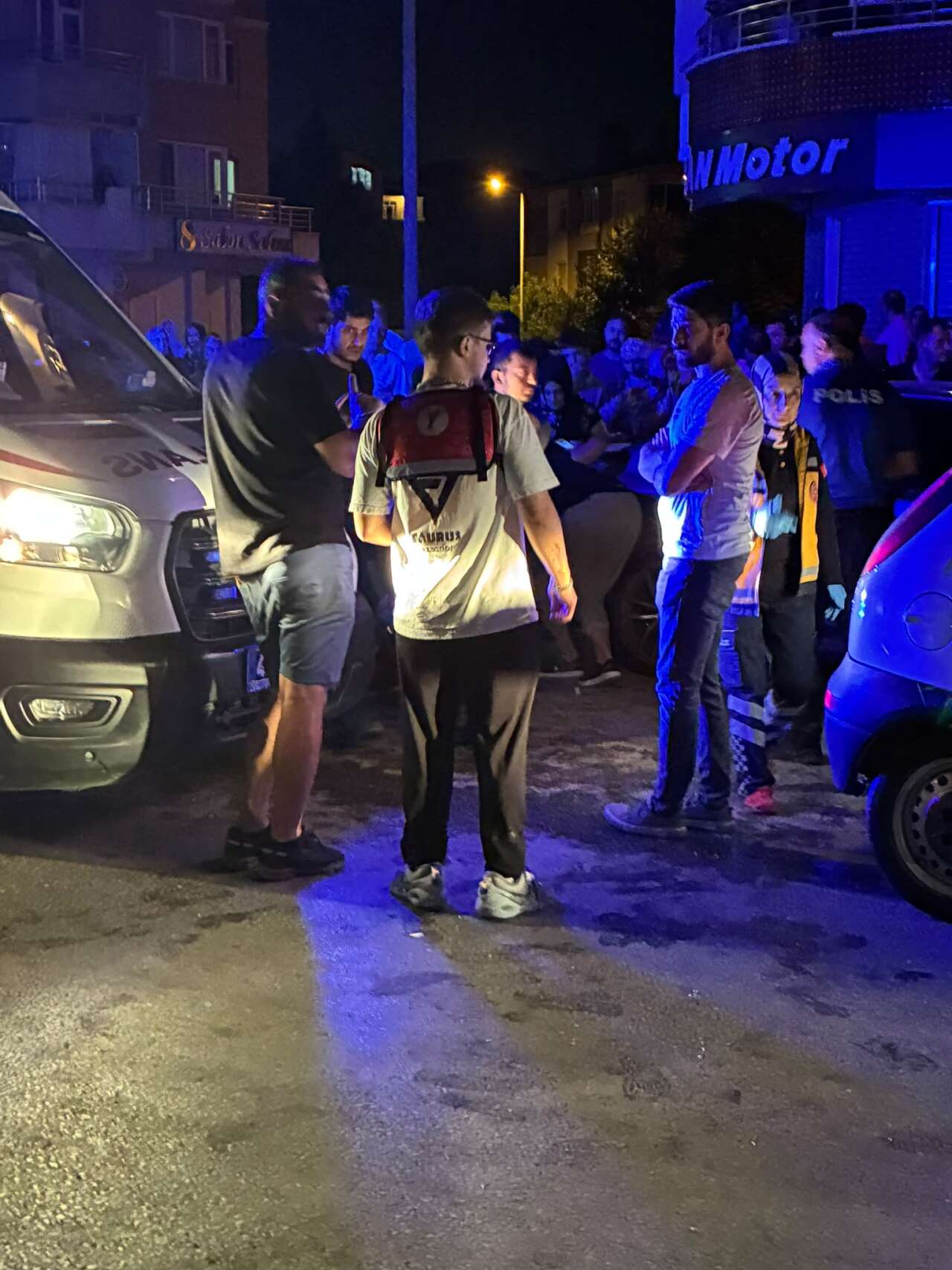 Konya’nın merkezinde gece yarısı büyük kaza! 8 yaralı var 5